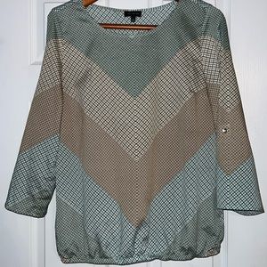 The Limited Lightweight Multicolor Blouse (L)